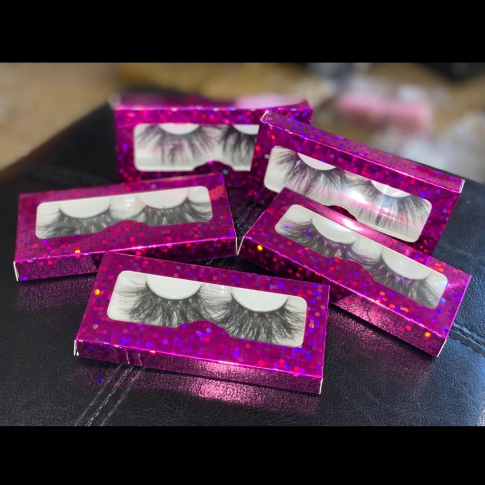 Mink Lashes - Picture 3 of 8